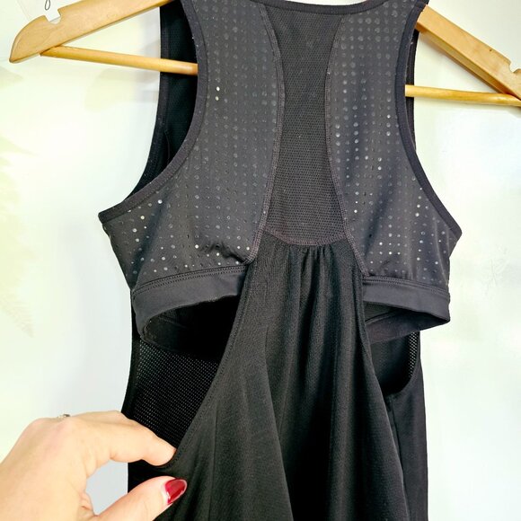 Athleta Black Gel Dot Mesh Supercharged Tank Top Built in Bra Size XS‎ ~TT128.6 - Picture 1 of 6